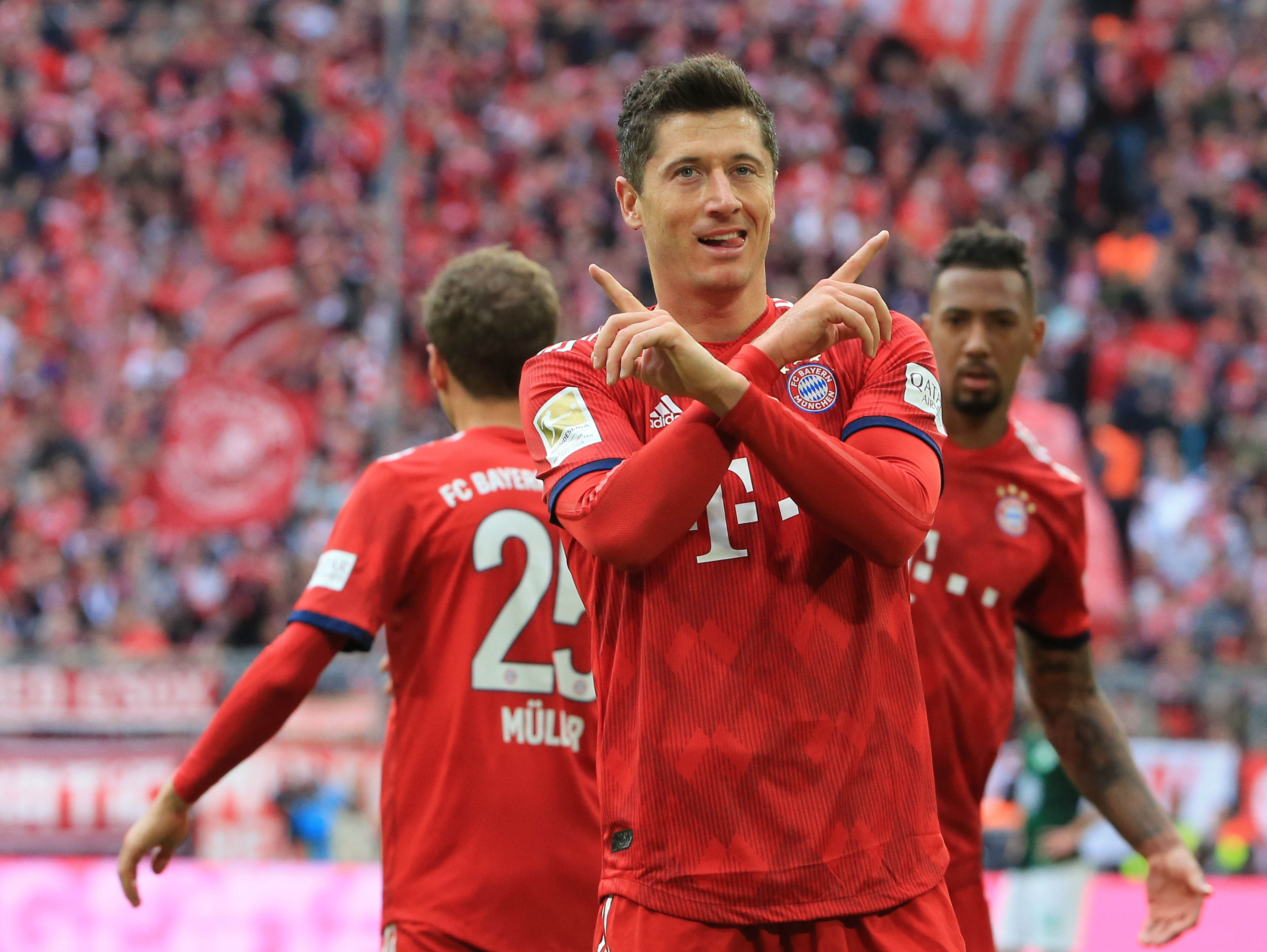 展示了他对 展示了他对